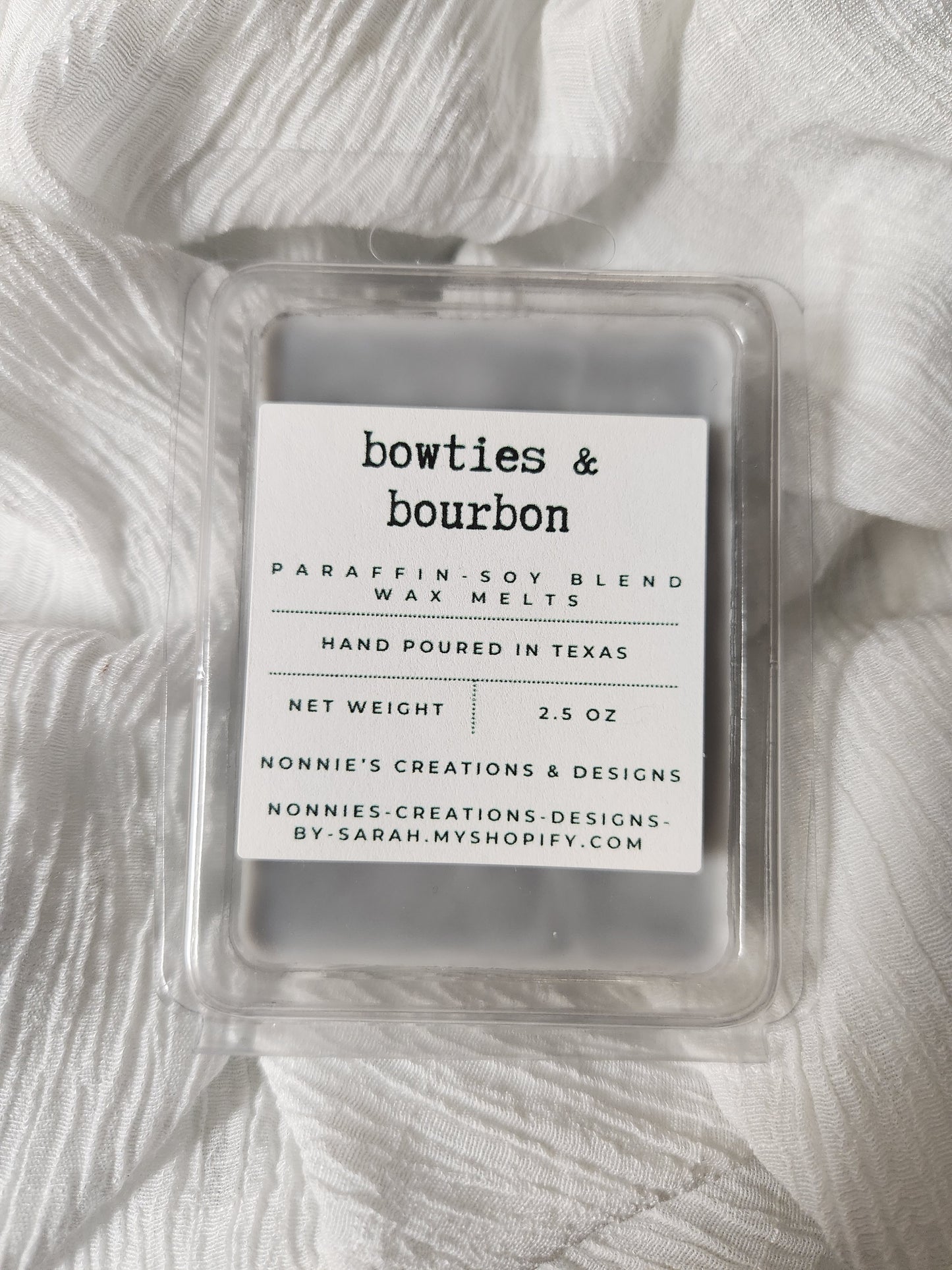 Masculine, Leather, Woodsy, Earthy, & Herbal Scent Wax Melt Clam Shell