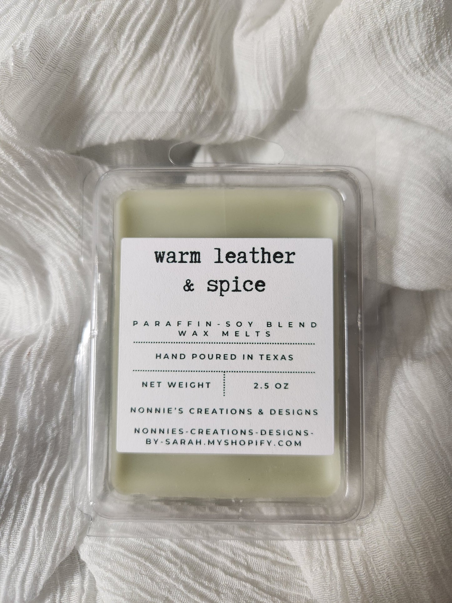 Masculine, Leather, Woodsy, Earthy, & Herbal Scent Wax Melt Clam Shell