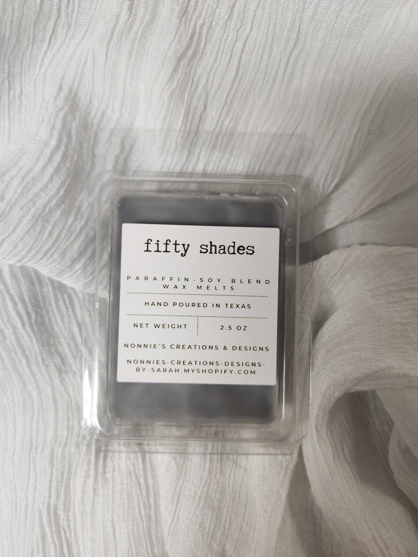 Masculine, Leather, Woodsy, Earthy, & Herbal Scent Wax Melt Clam Shell