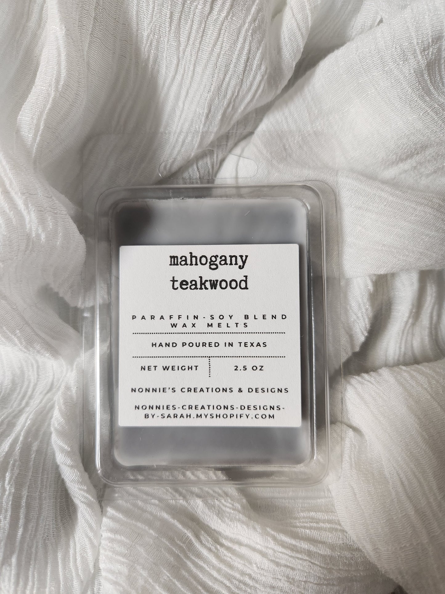Masculine, Leather, Woodsy, Earthy, & Herbal Scent Wax Melt Clam Shell